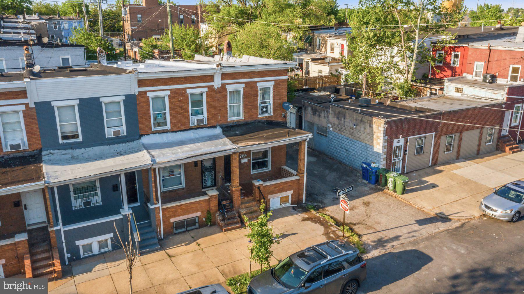ELLWOOD PARK - Residential