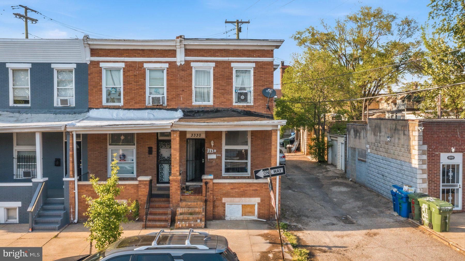 ELLWOOD PARK - Residential