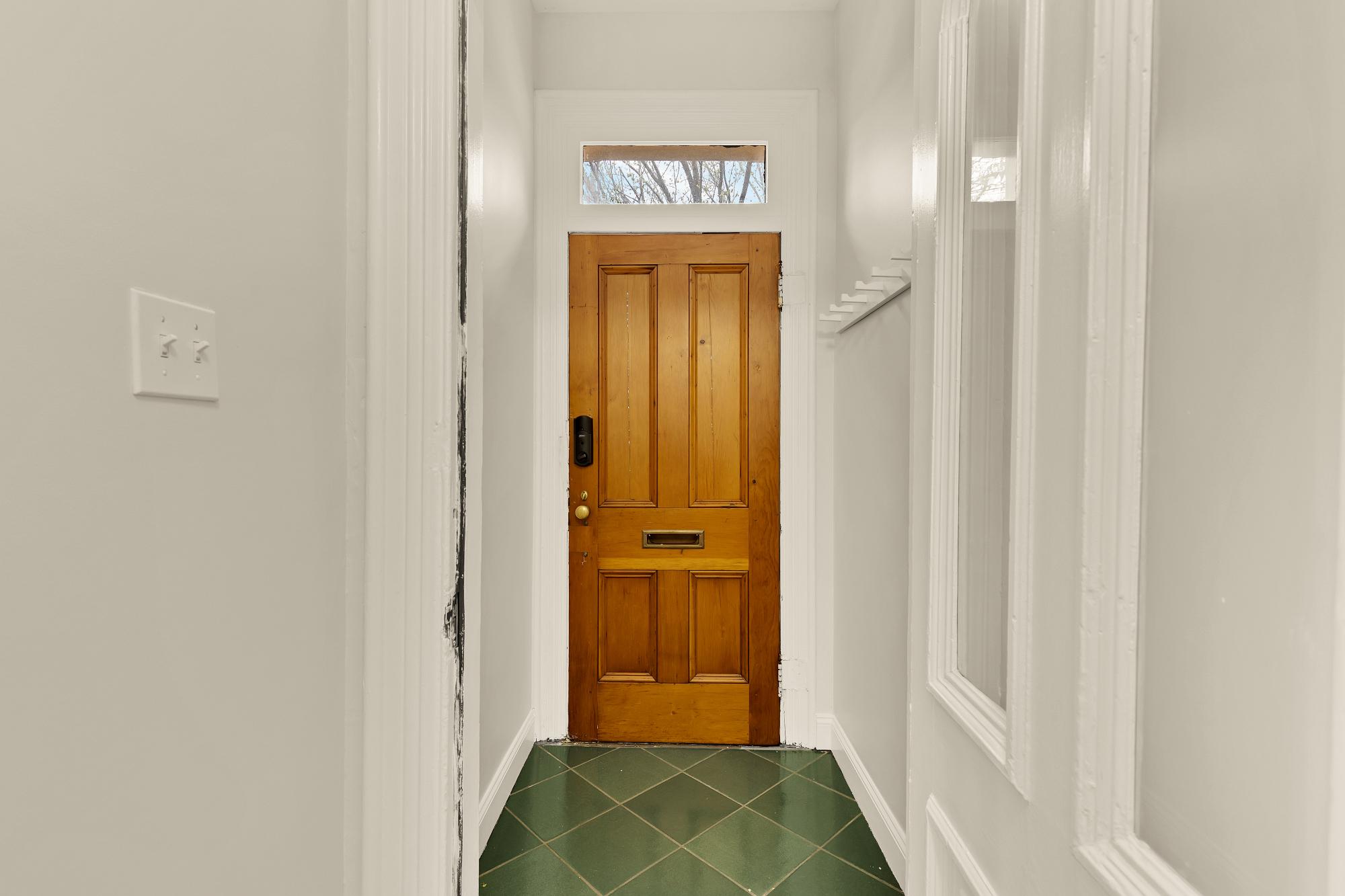 619 INDEPENDENCE AVENUE SE