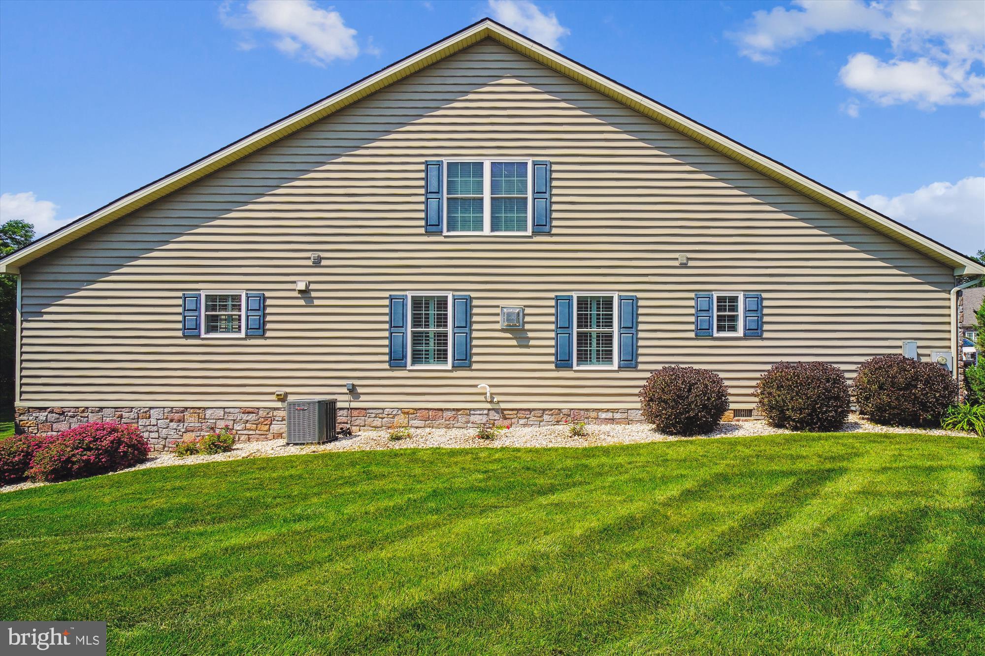 COBBLESTONE ESTATES - Residential