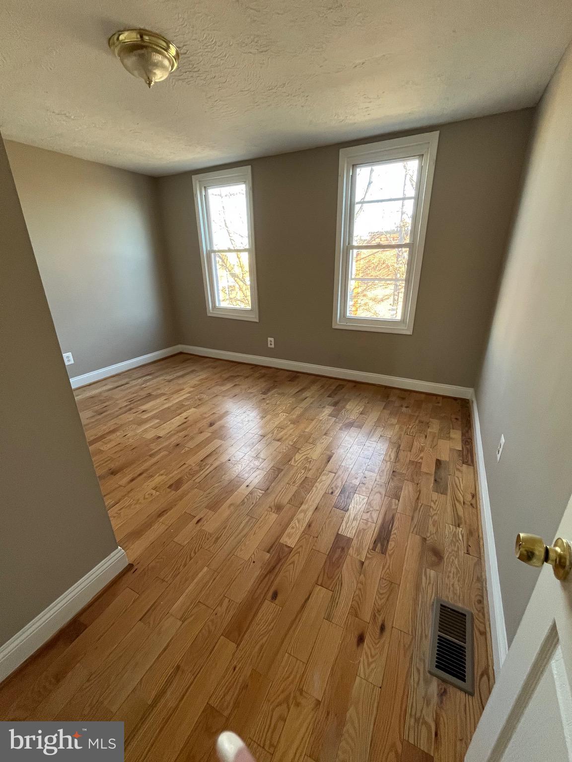 WAVERLY - Residential Lease