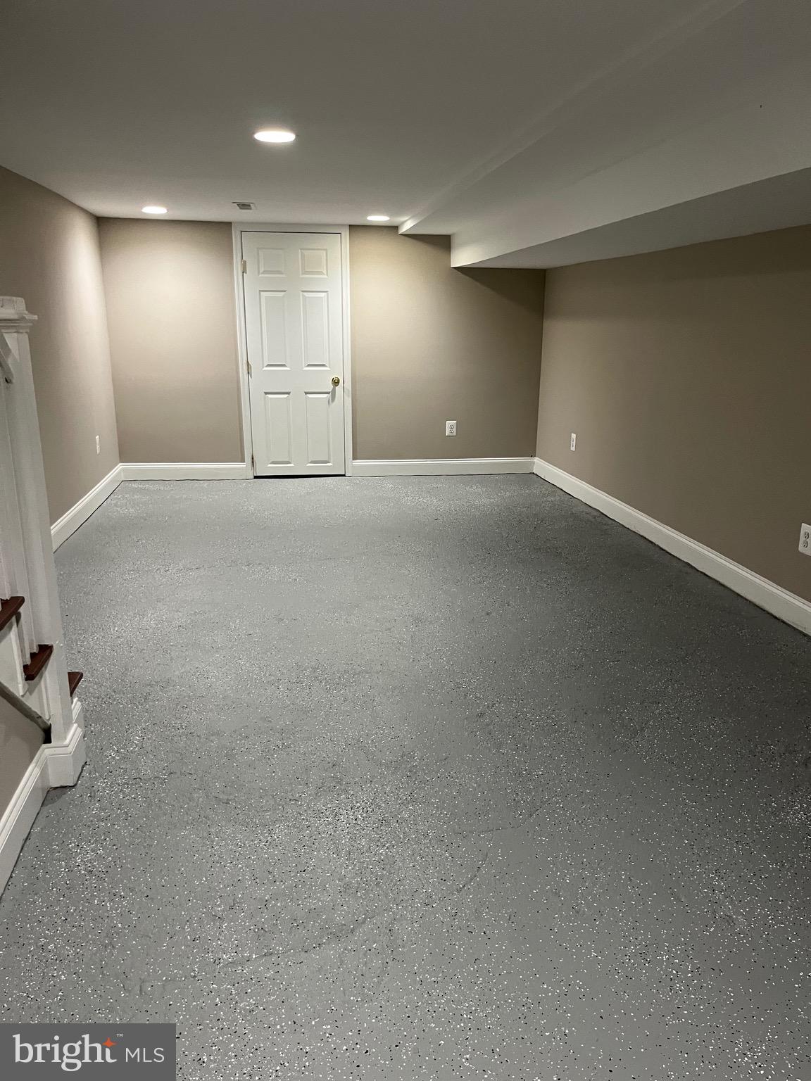 WAVERLY - Residential Lease