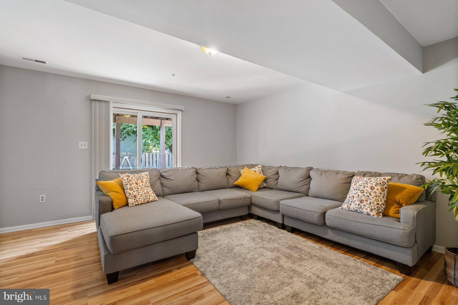 STONEBRIDGE - Residential