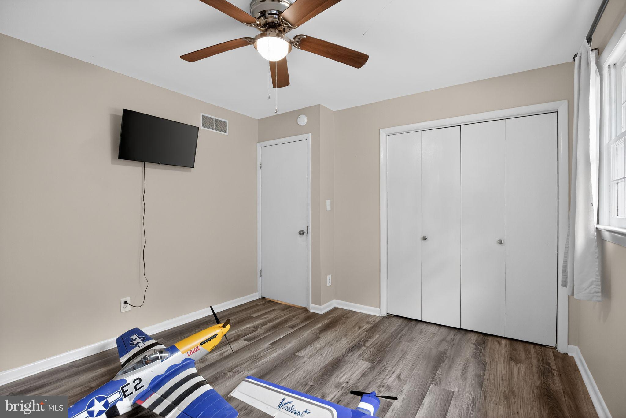 HOLLY GAF ACRES - Residential