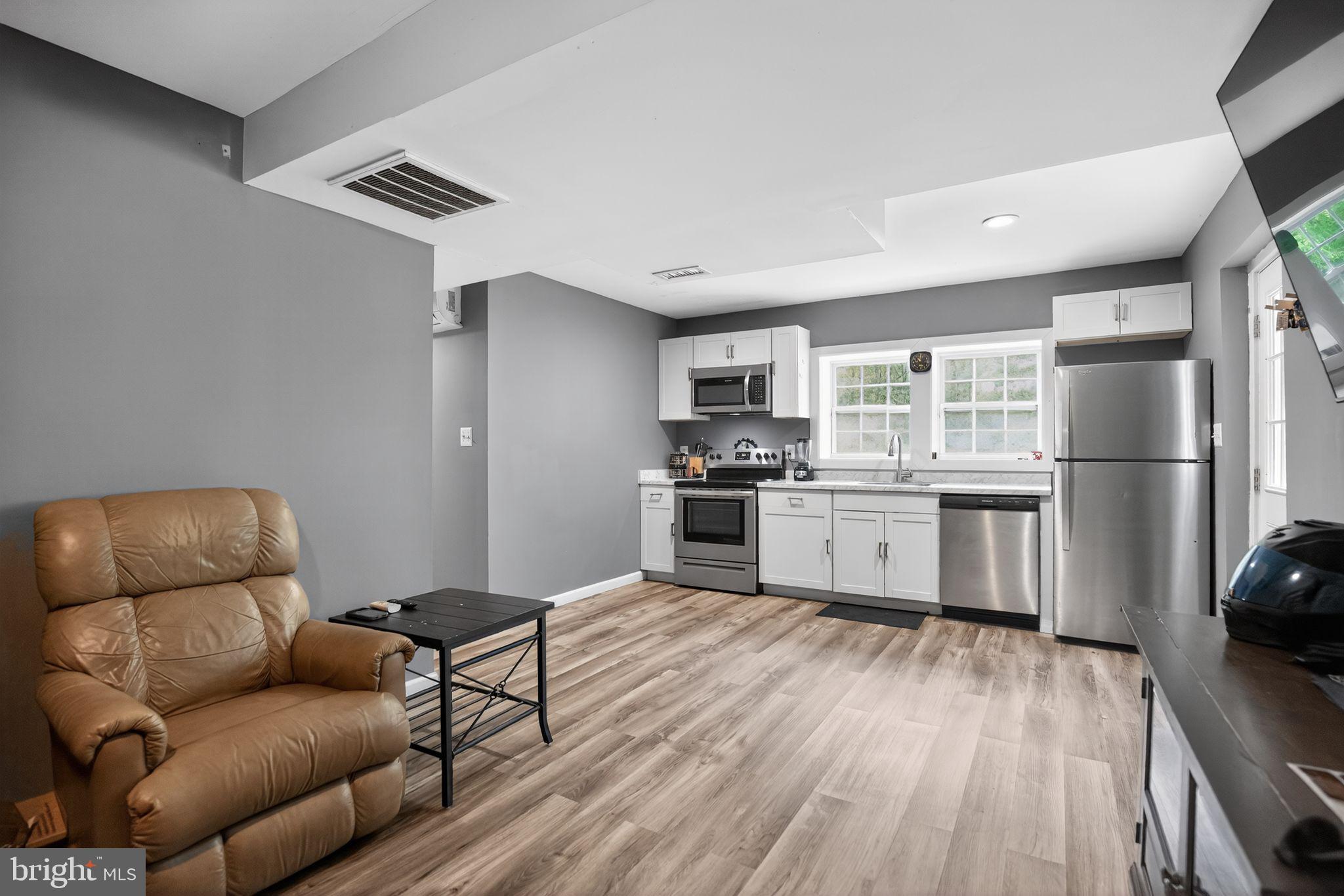 HOLLY GAF ACRES - Residential