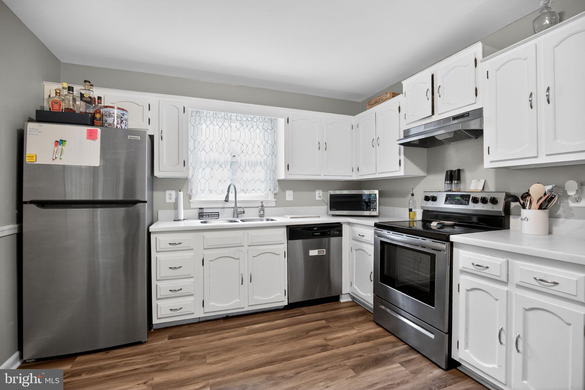 HOLLY GAF ACRES - Residential