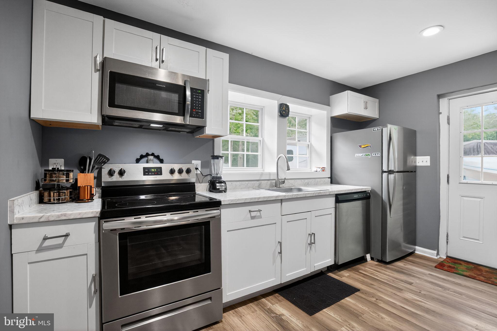 HOLLY GAF ACRES - Residential
