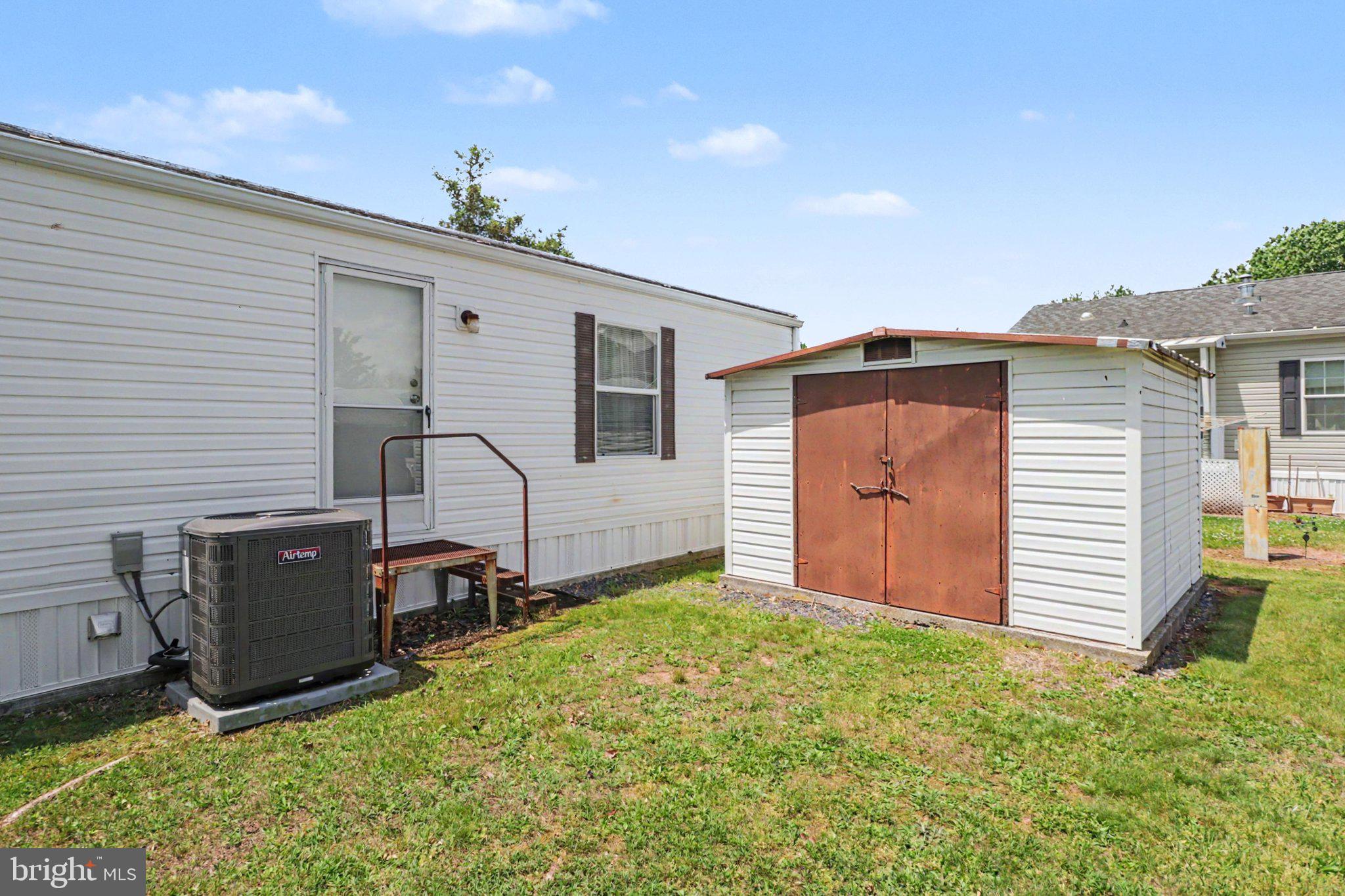 CAVALRY HEIGHTS MHP - Residential