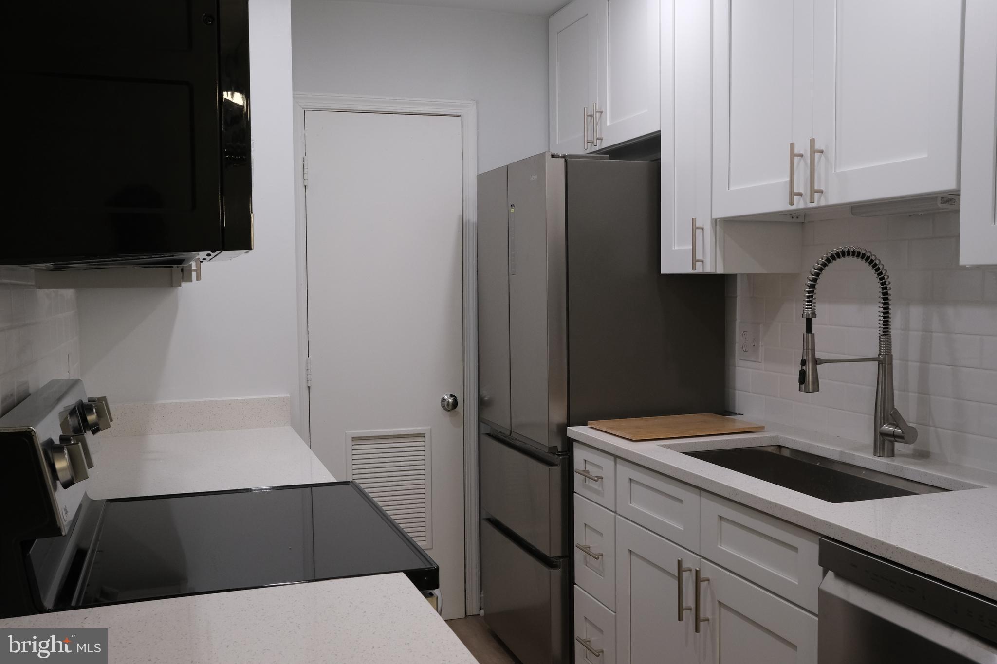 CARDINAL FOREST - Residential Lease