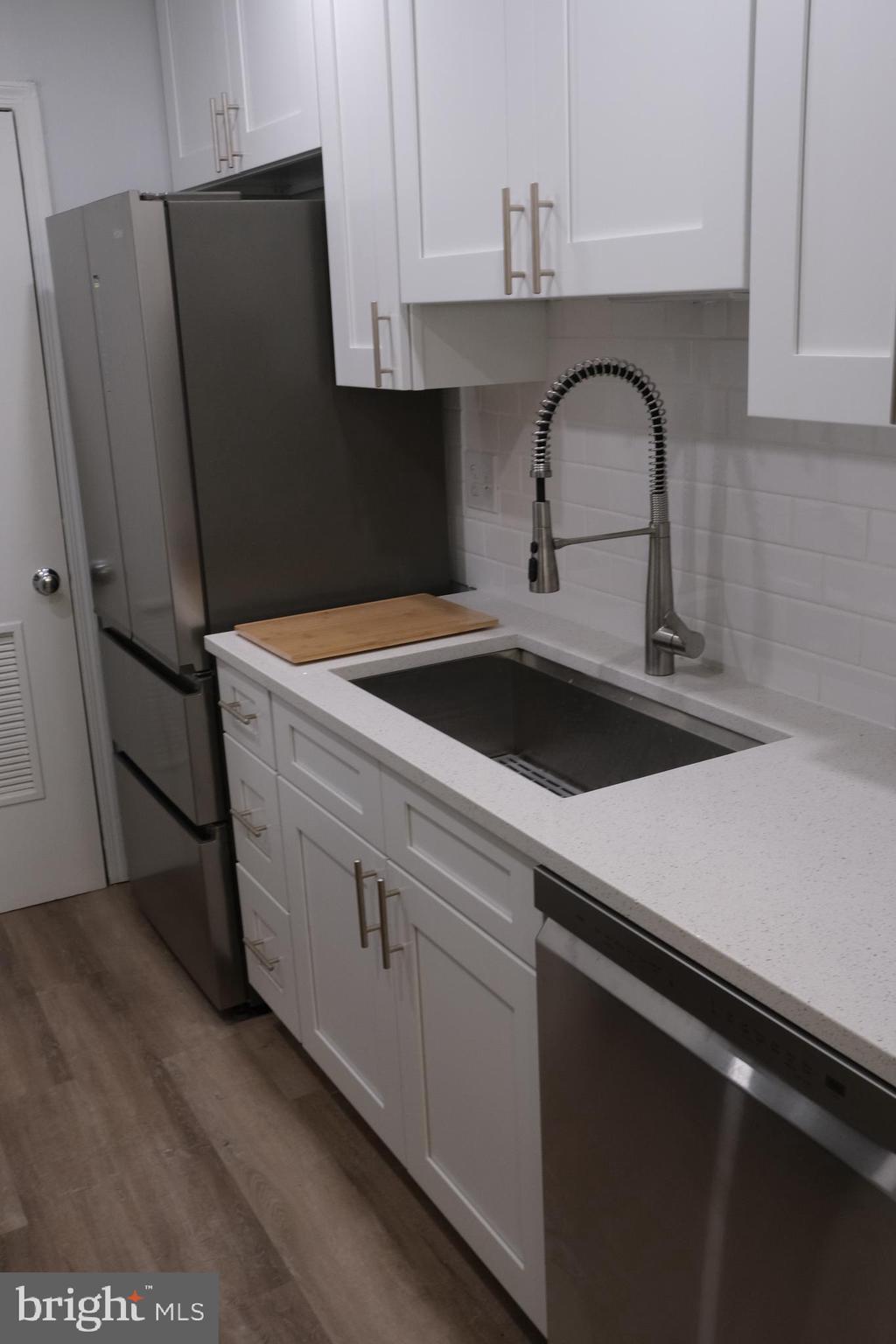 CARDINAL FOREST - Residential Lease