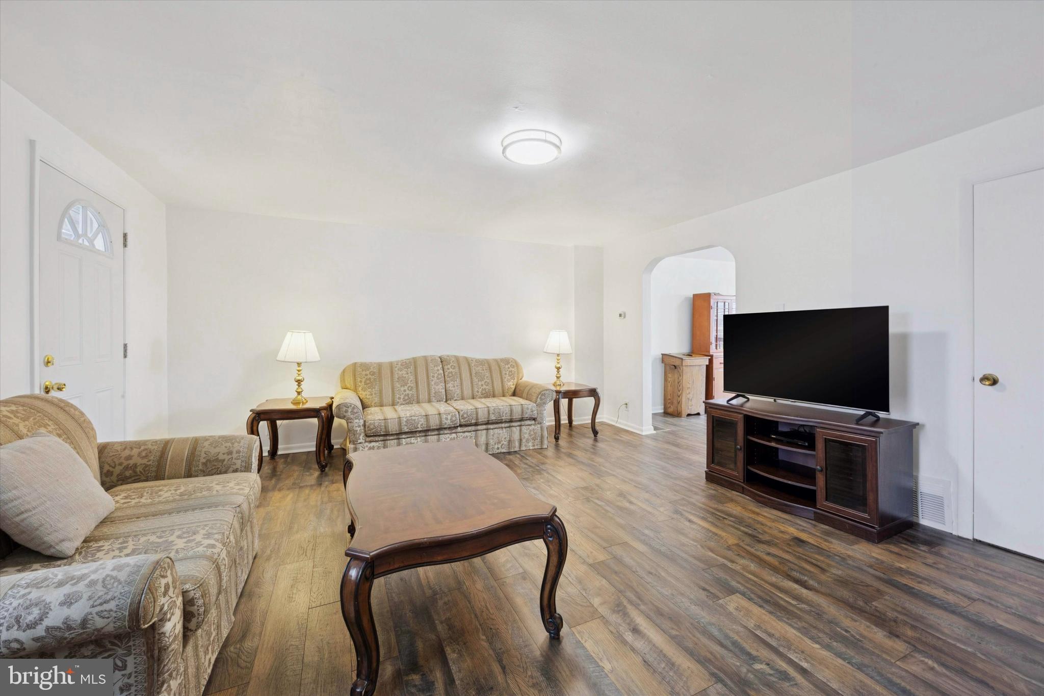 LEEDOM ESTS - Residential