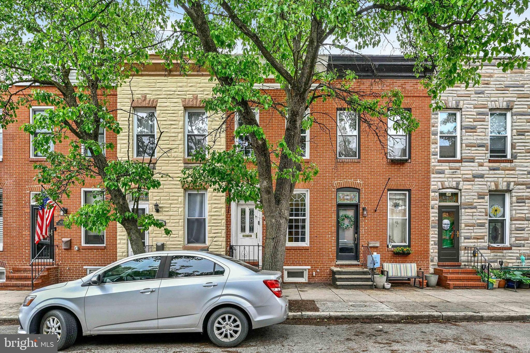 LOCUST POINT - Residential