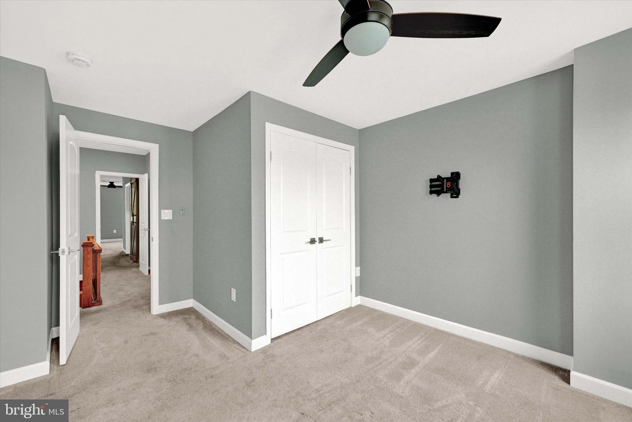 LOCUST POINT - Residential