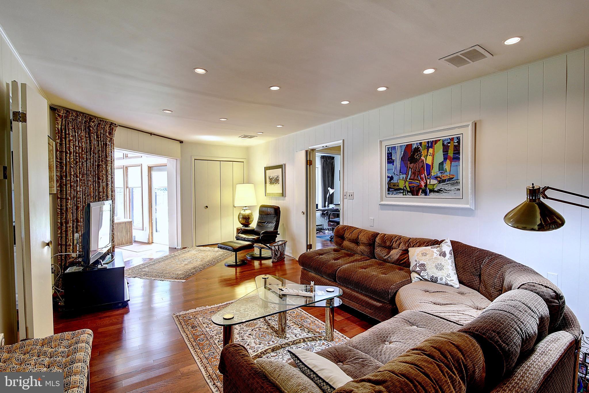 FOUNTAIN HEAD - Residential