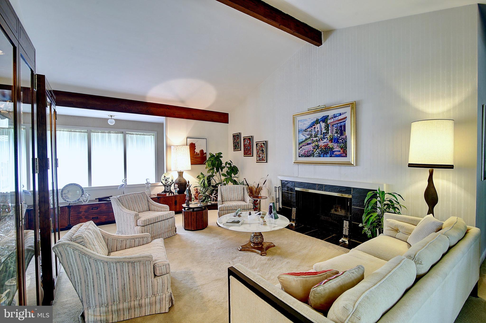 FOUNTAIN HEAD - Residential