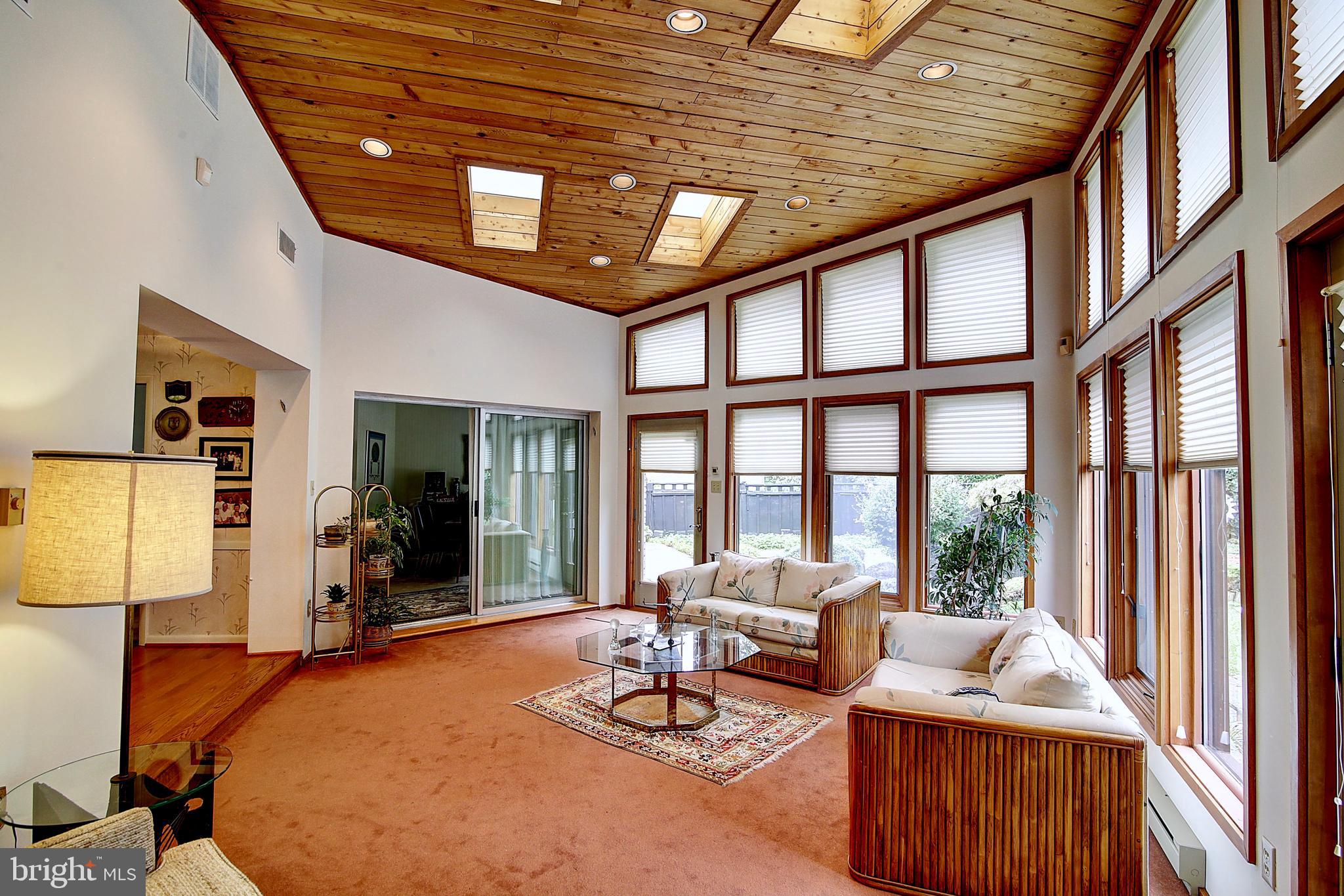 FOUNTAIN HEAD - Residential