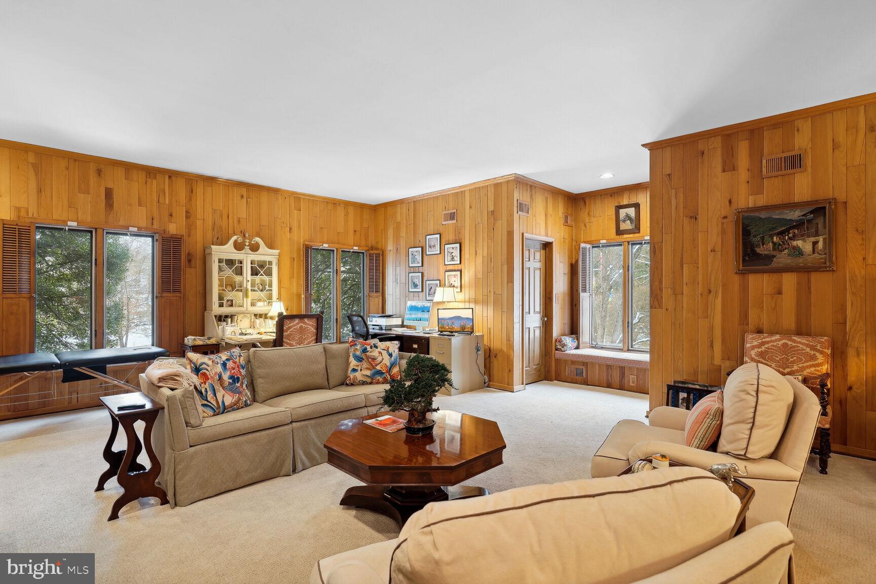 POTOMAC FALLS - Residential