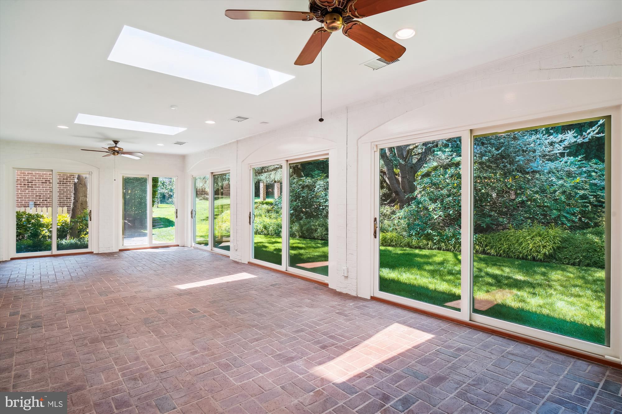 POTOMAC FALLS - Residential