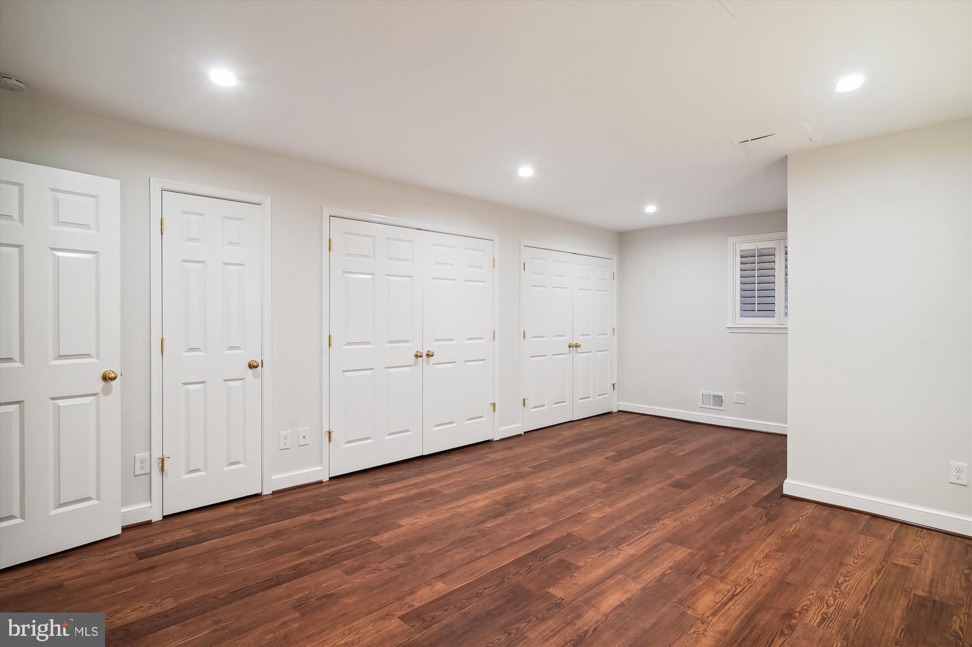 POTOMAC FALLS - Residential