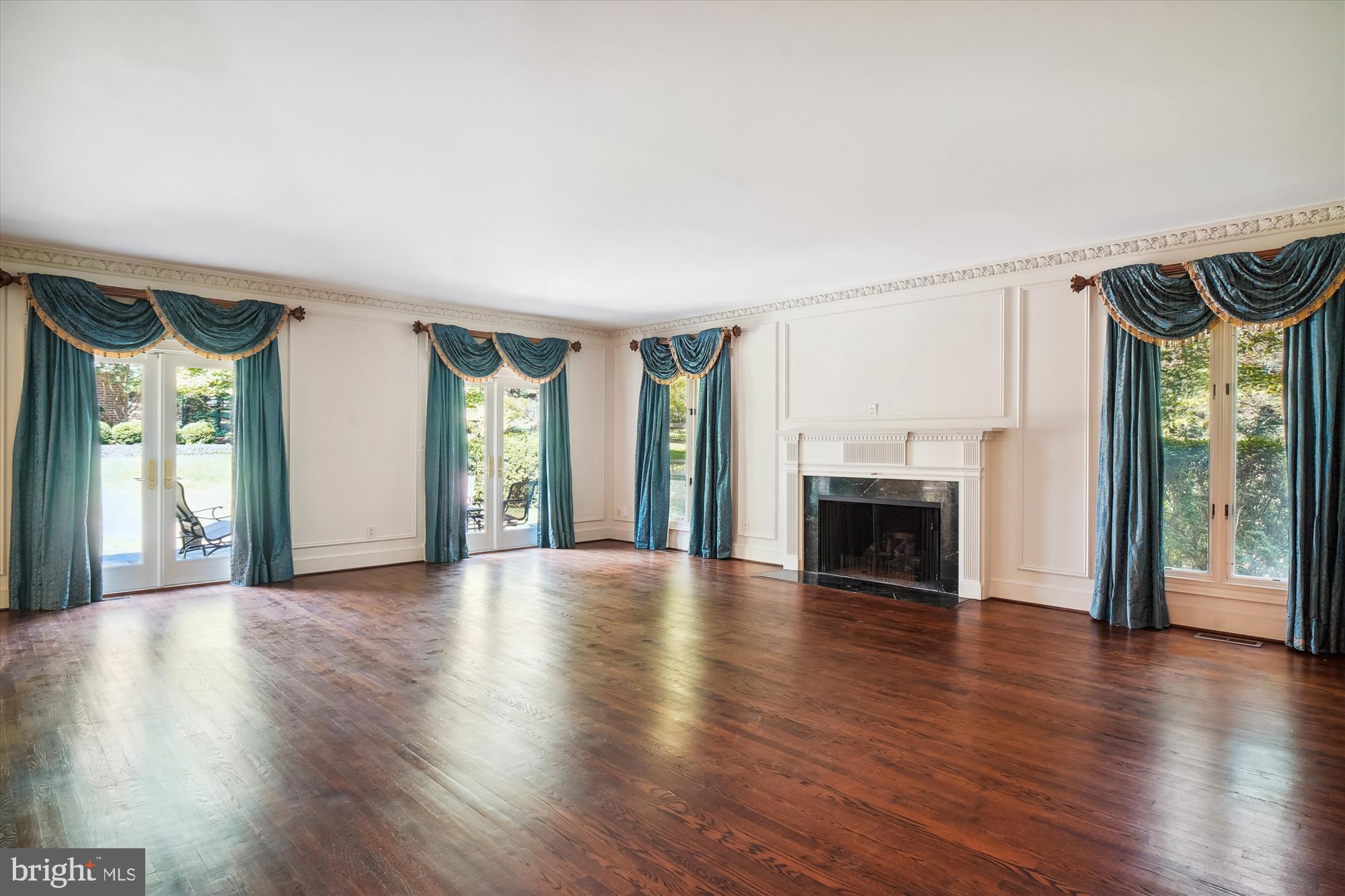 POTOMAC FALLS - Residential