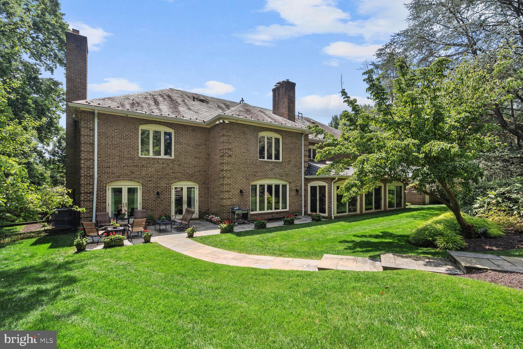 POTOMAC FALLS - Residential