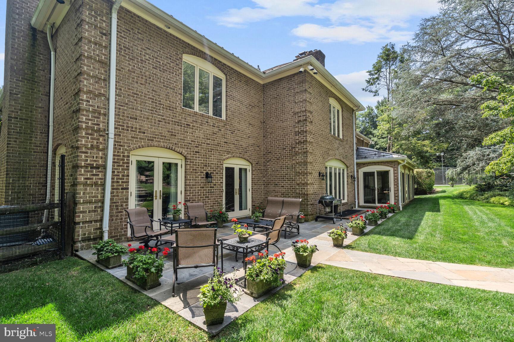 POTOMAC FALLS - Residential