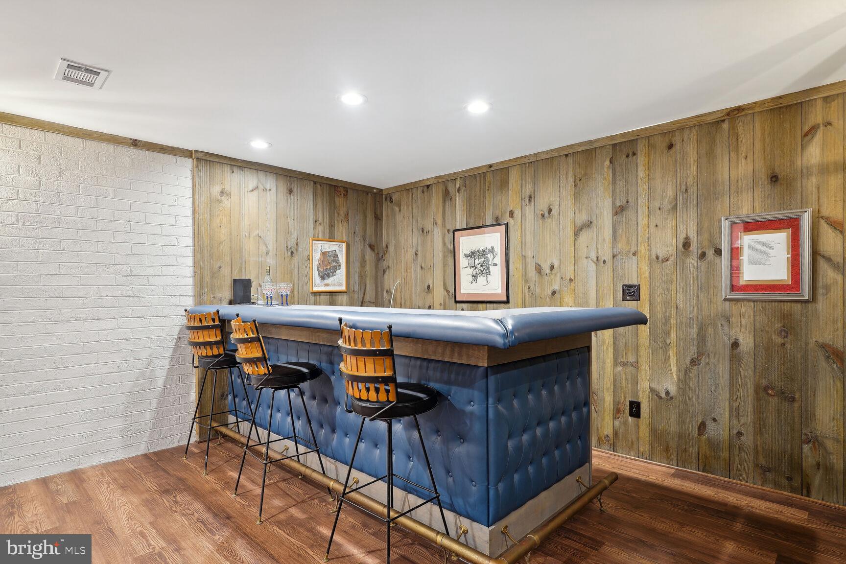 POTOMAC FALLS - Residential