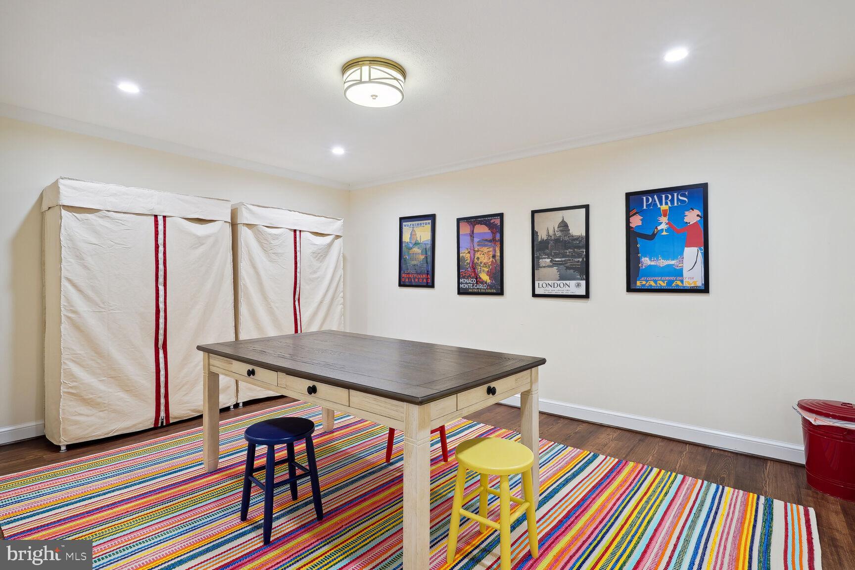 POTOMAC FALLS - Residential