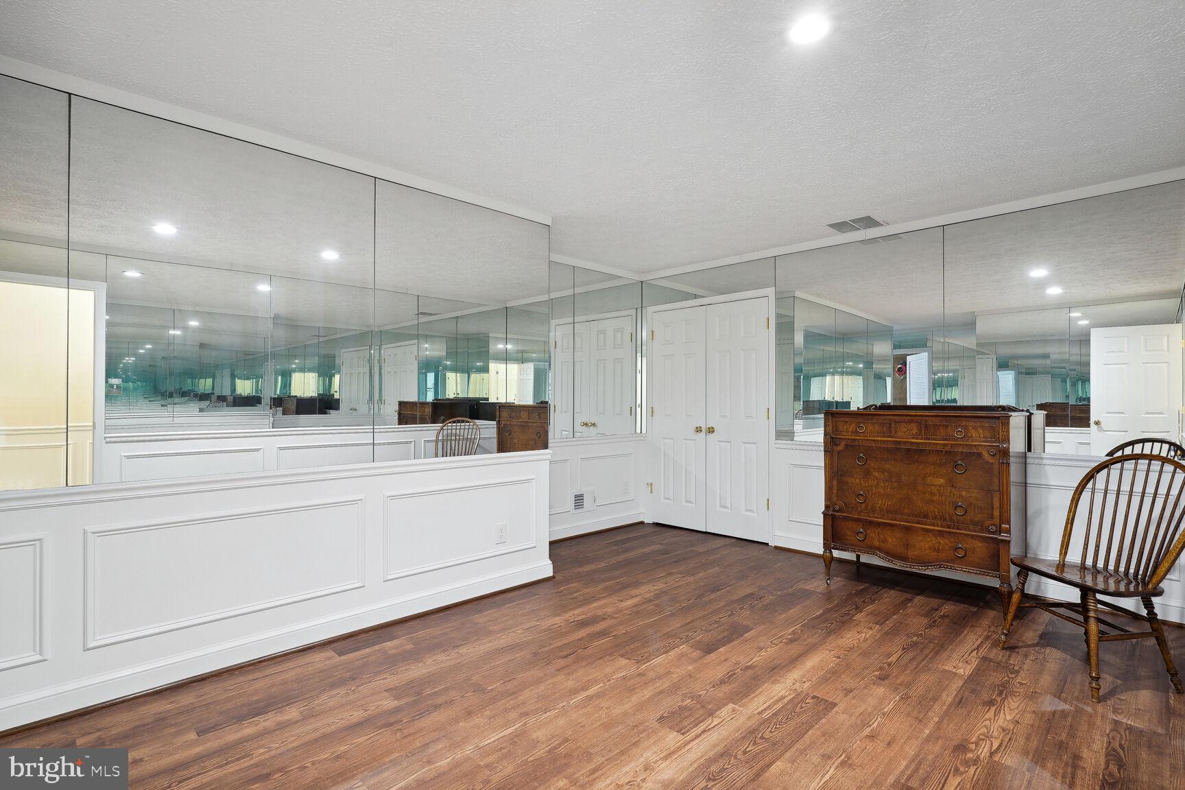 POTOMAC FALLS - Residential