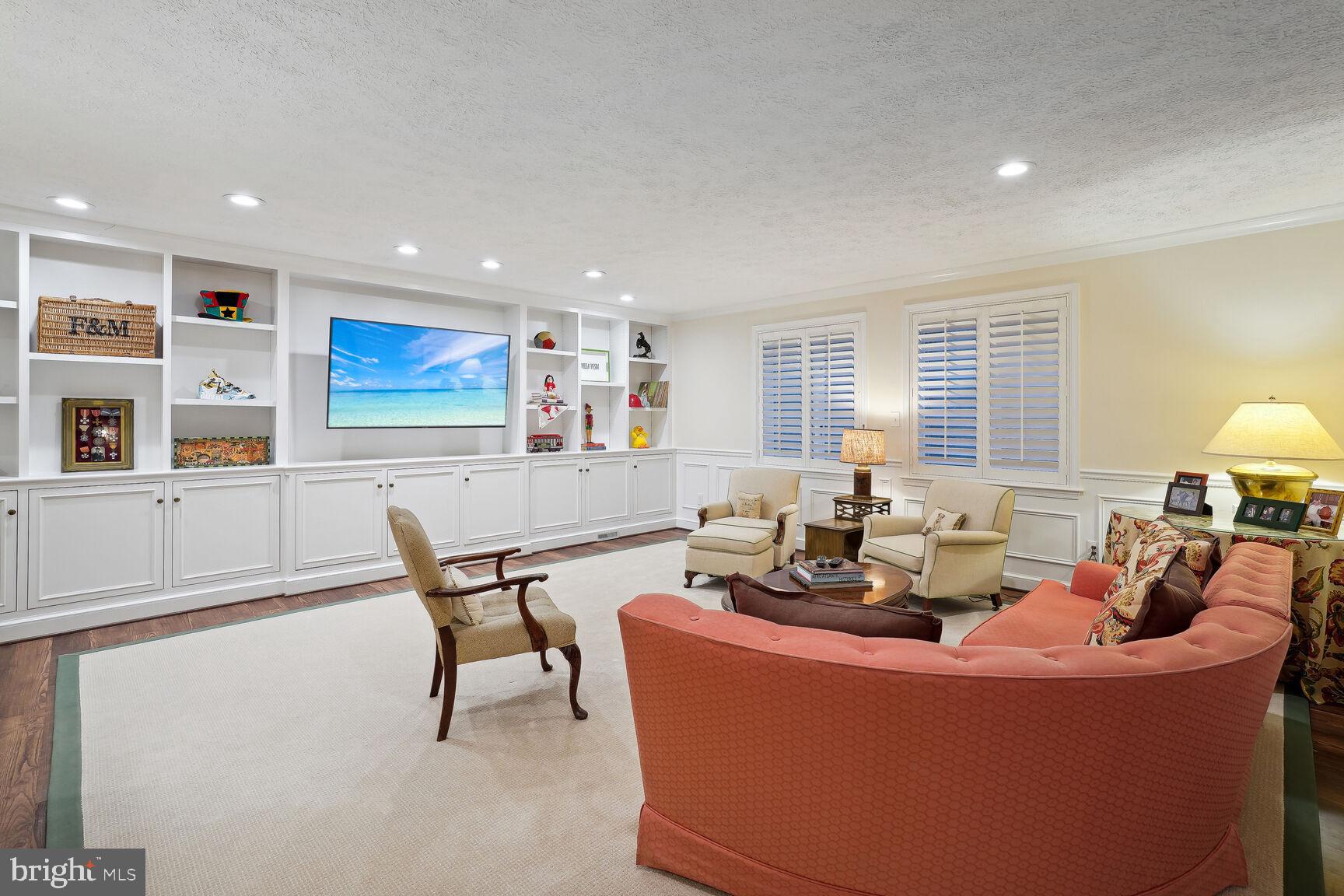 POTOMAC FALLS - Residential