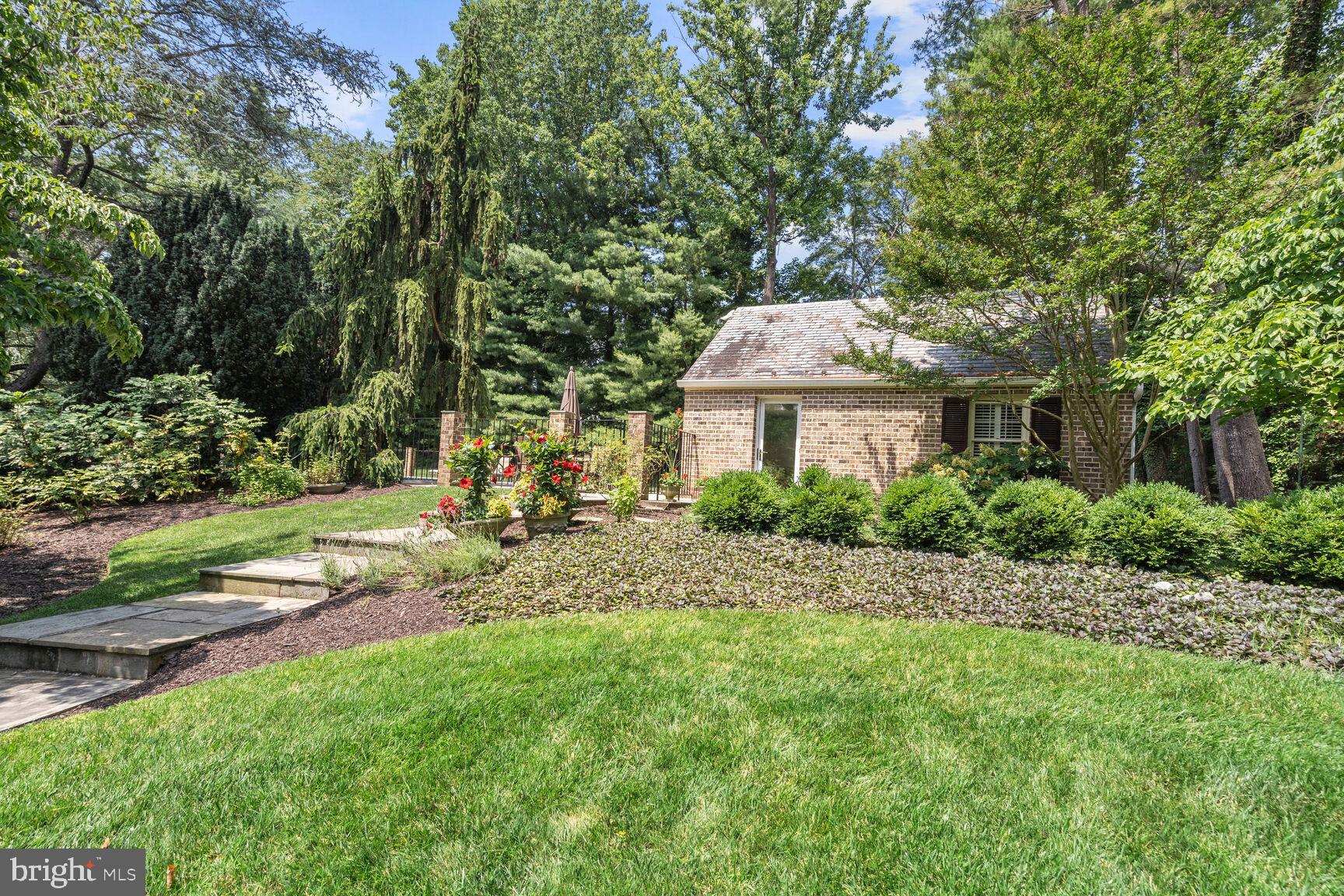 POTOMAC FALLS - Residential