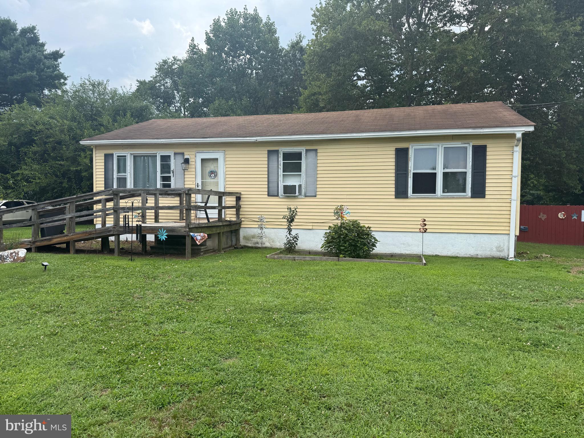 727 CICADA LANE
