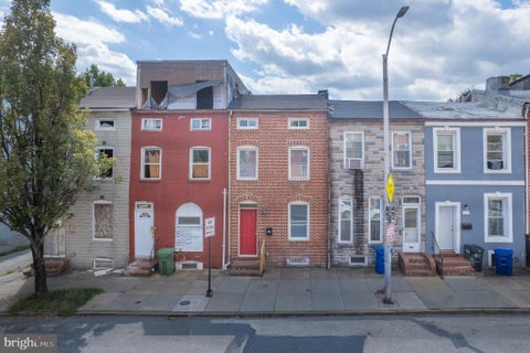 Townhouse For Rent - 1123 W Lombard Street<br/> BALTIMORE, MD 21223