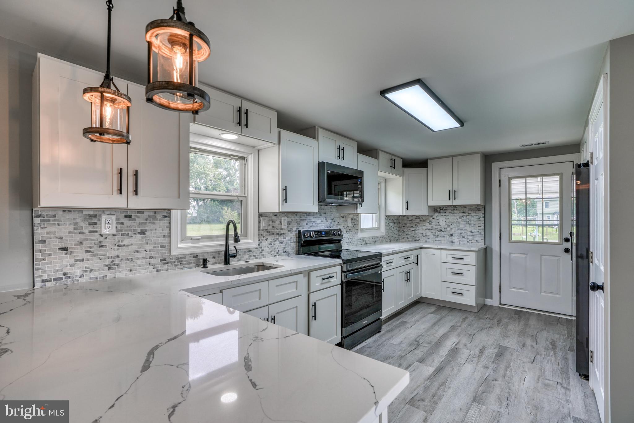 LONG BEACH ESTATES - Residential