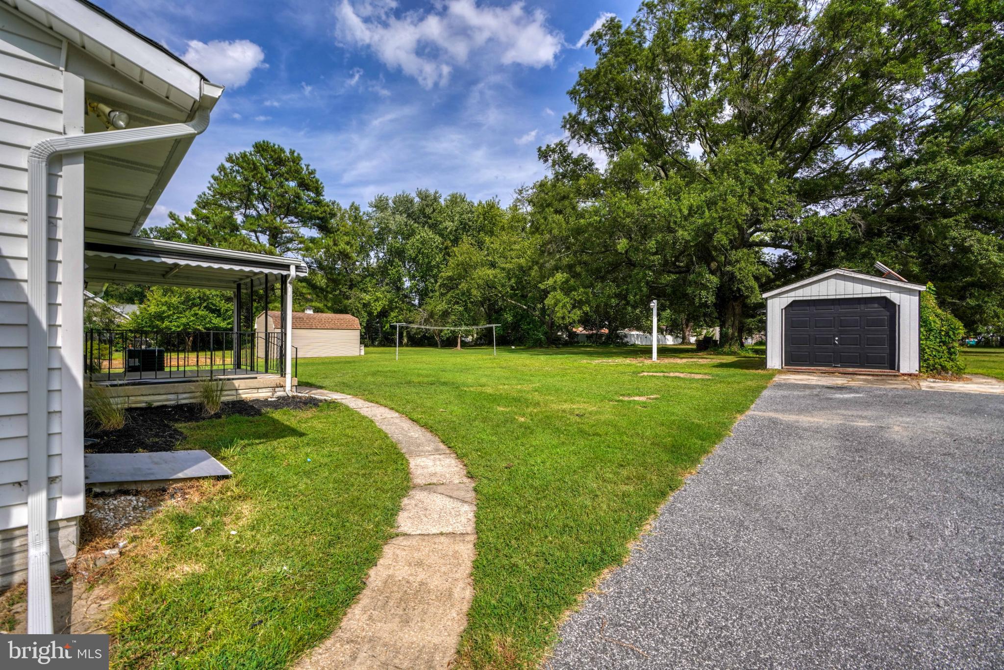 LONG BEACH ESTATES - Residential