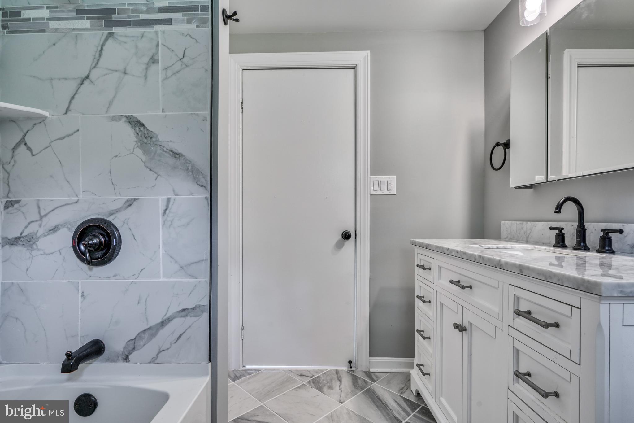 LONG BEACH ESTATES - Residential