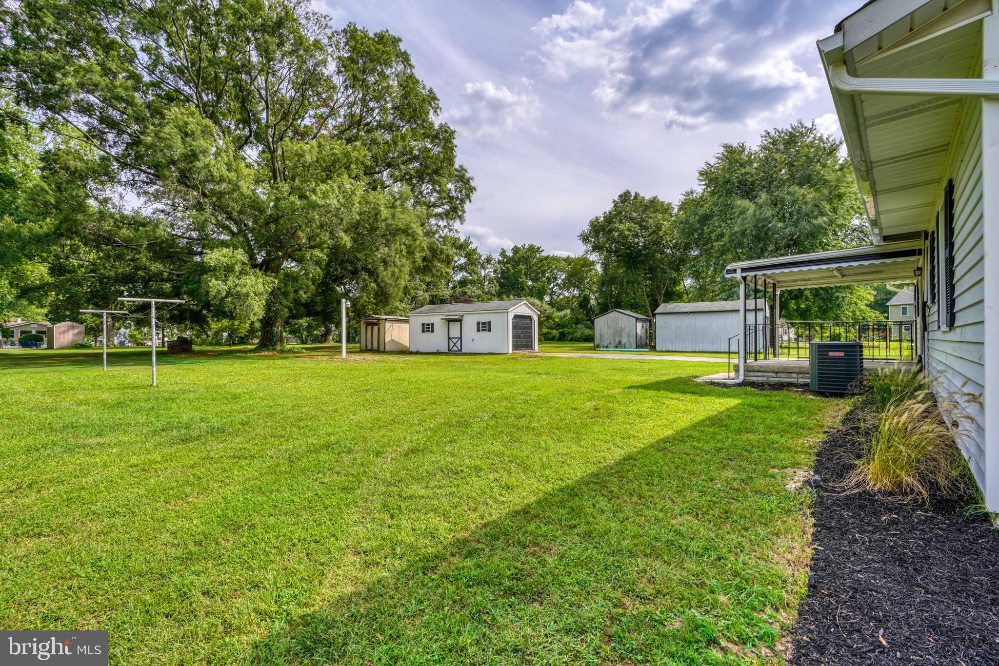 LONG BEACH ESTATES - Residential