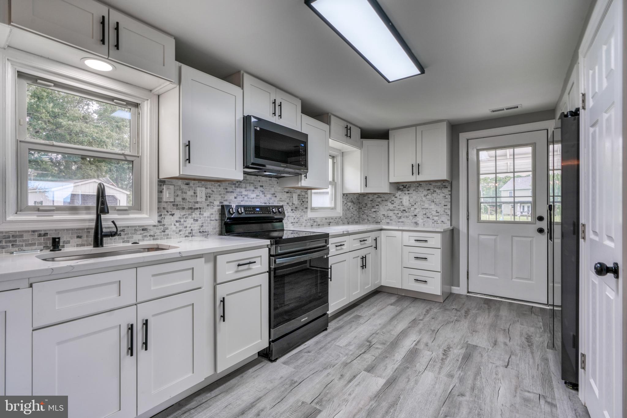 LONG BEACH ESTATES - Residential