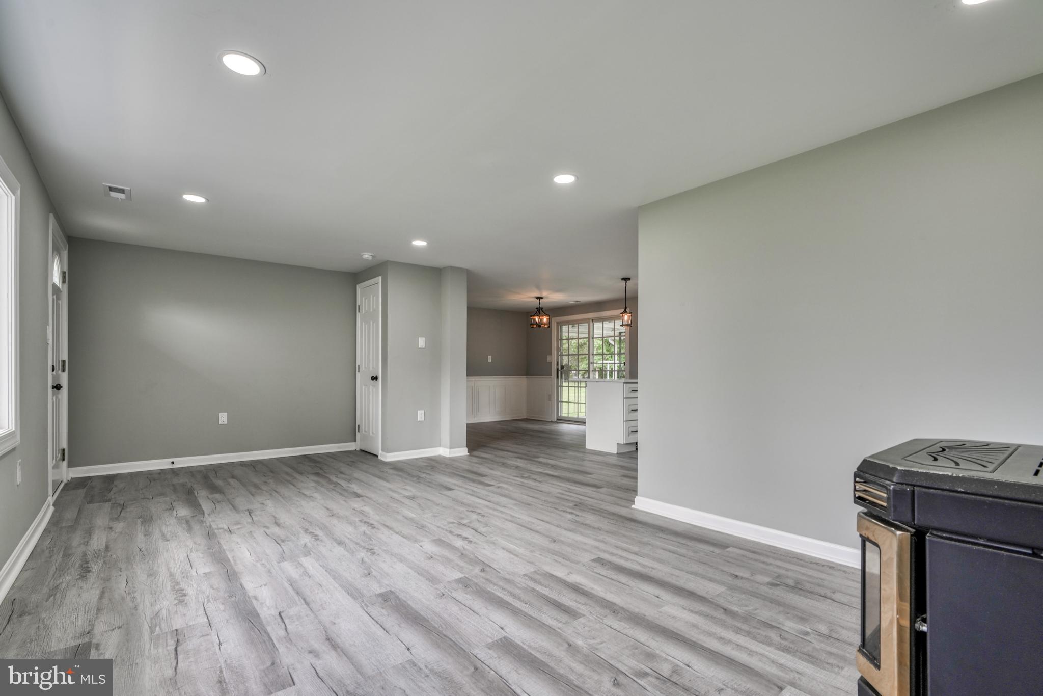 LONG BEACH ESTATES - Residential