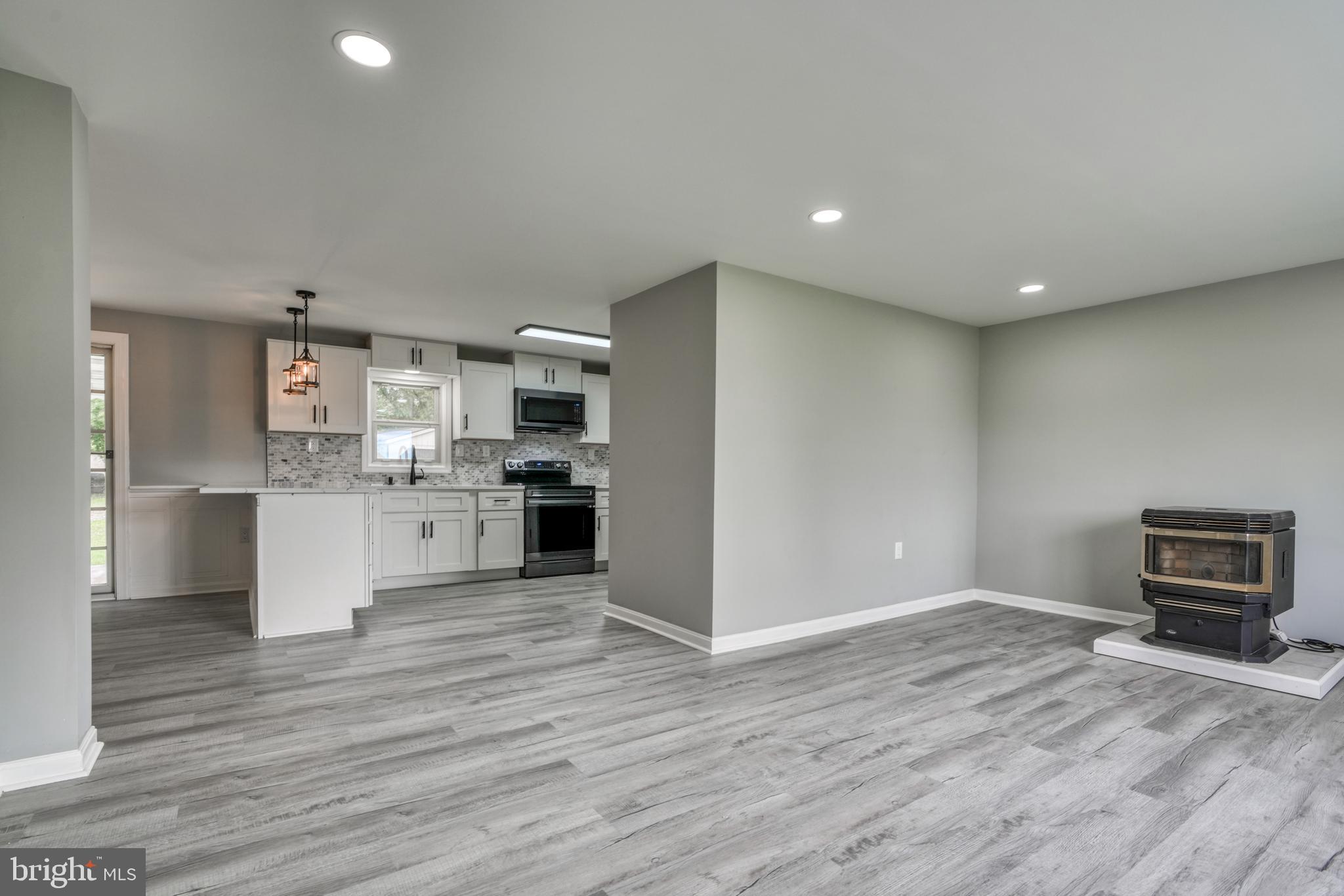 LONG BEACH ESTATES - Residential