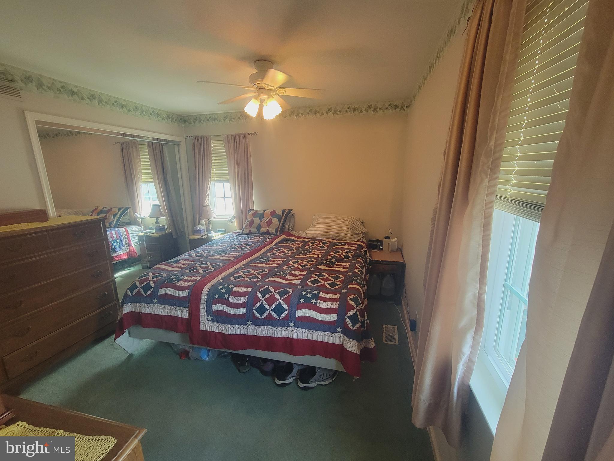 FEASTERVILLE - Residential