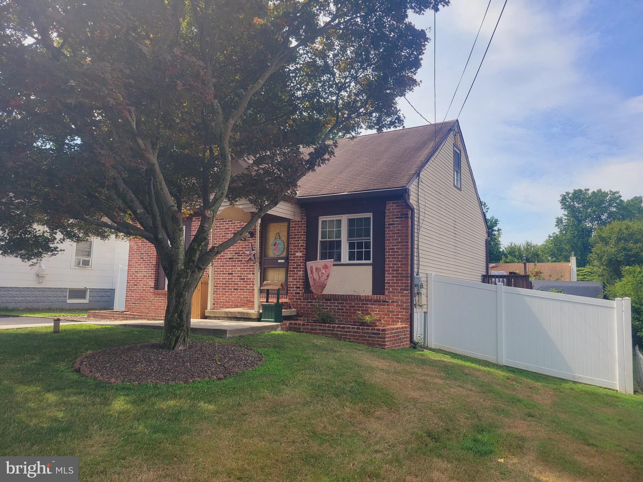 FEASTERVILLE - Residential