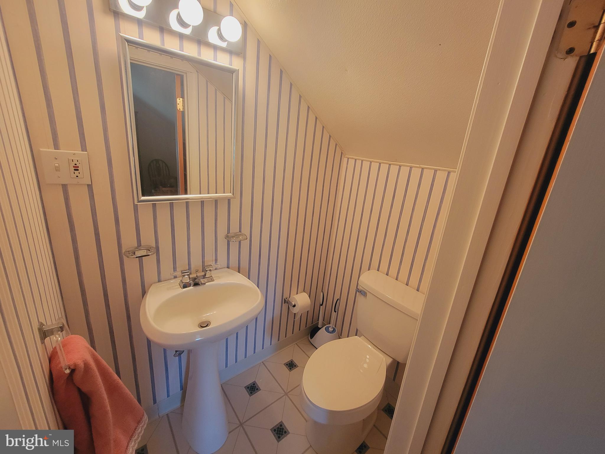 FEASTERVILLE - Residential