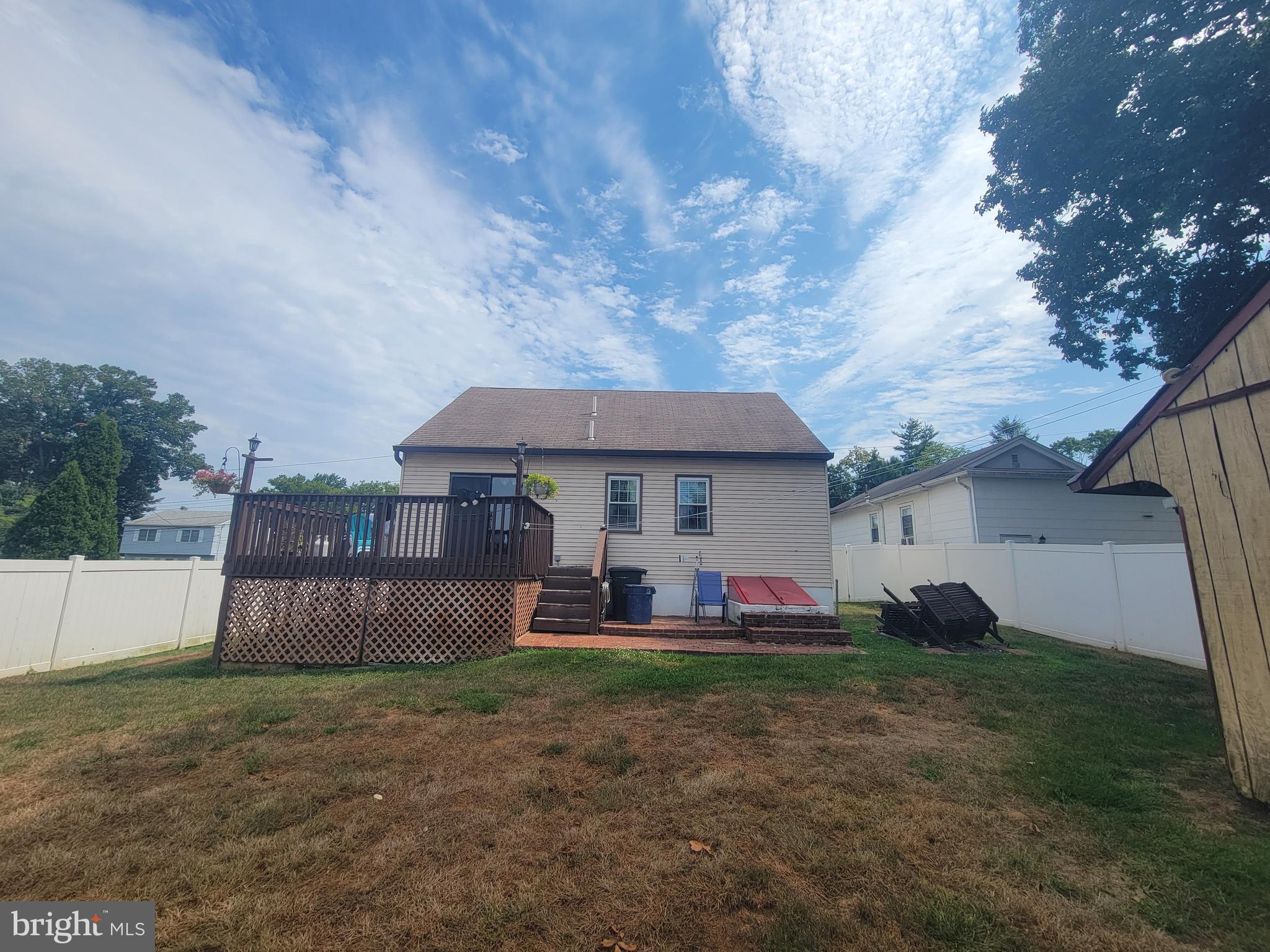 FEASTERVILLE - Residential