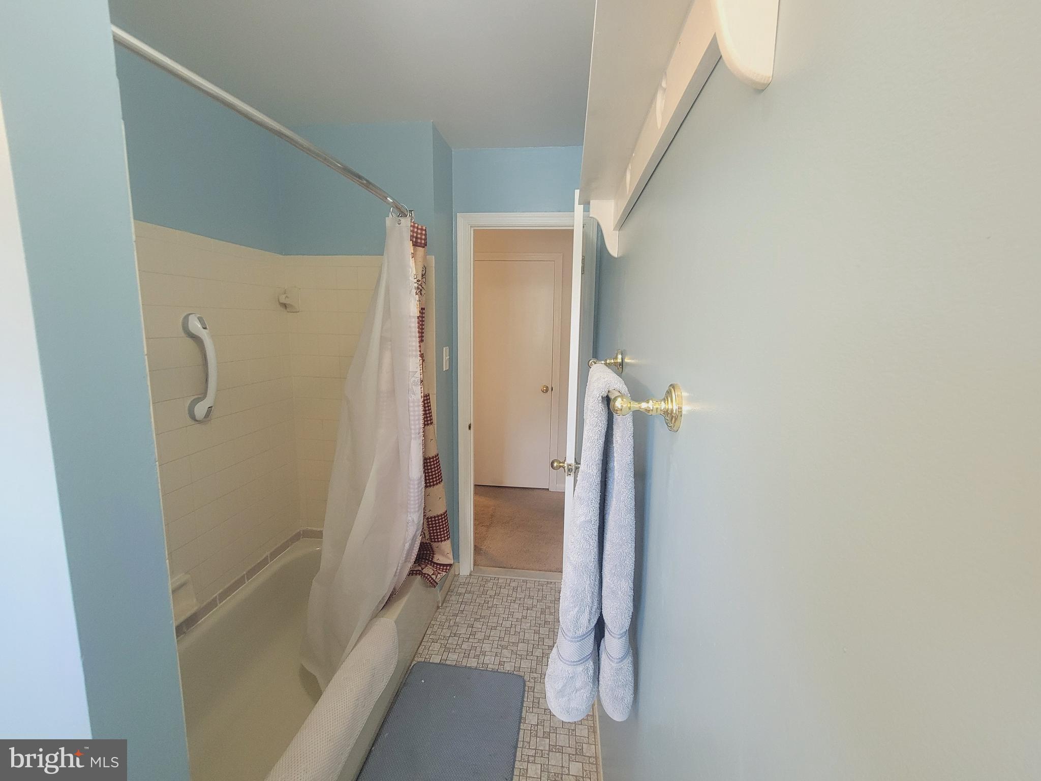 FEASTERVILLE - Residential