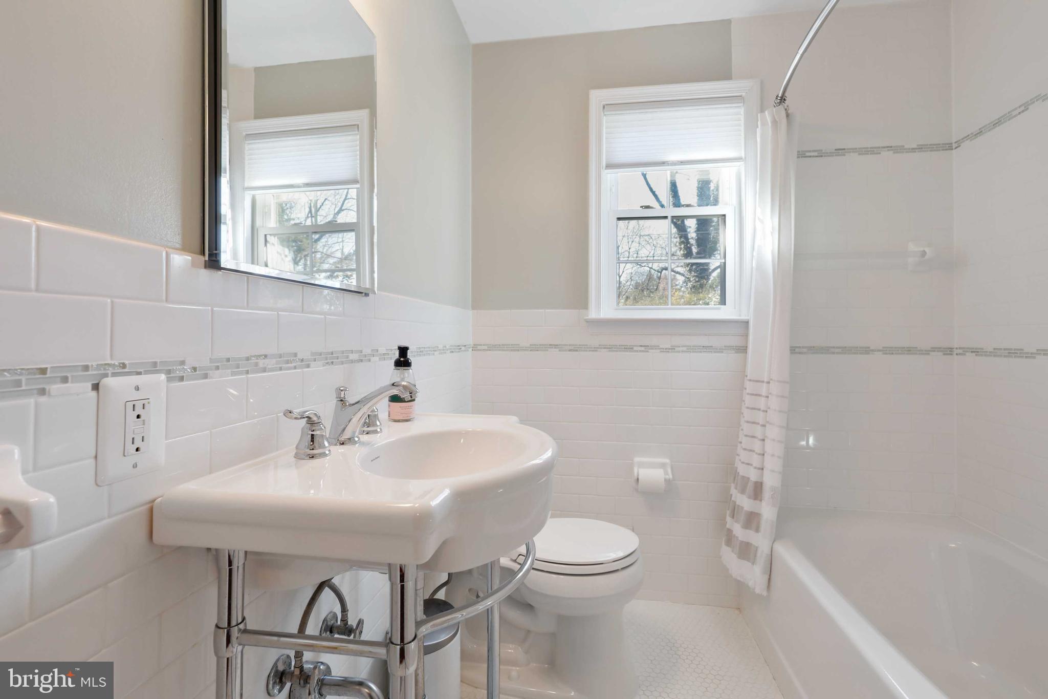 BRIDLEWOOD - Residential