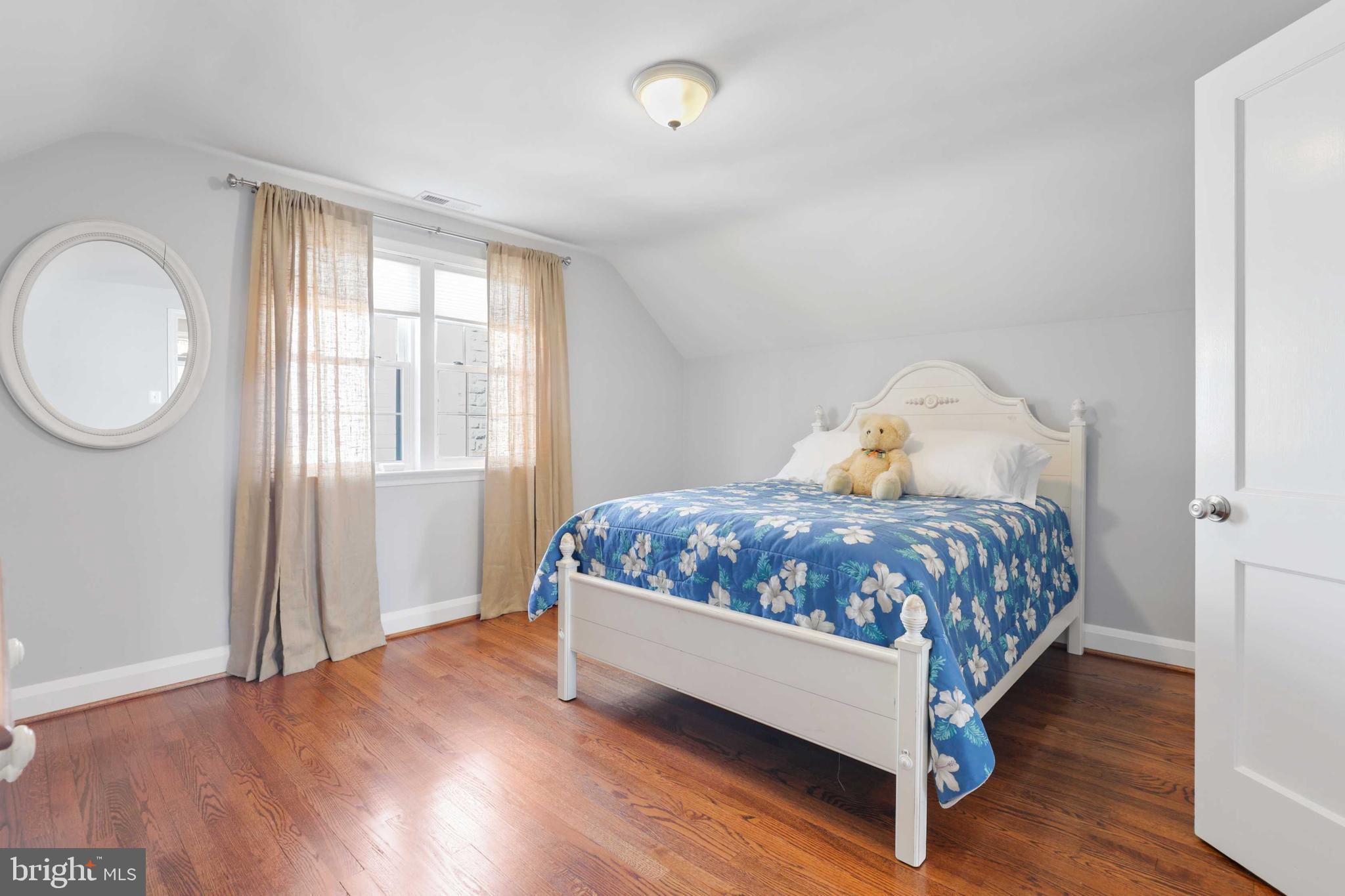 BRIDLEWOOD - Residential