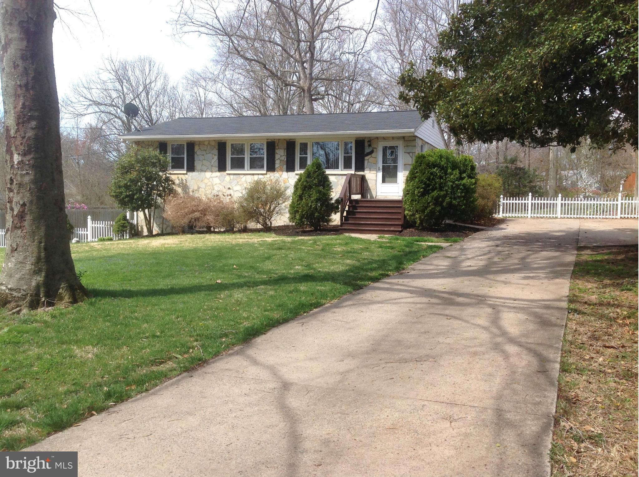 YORKSHIRE VILLAGE - Residential