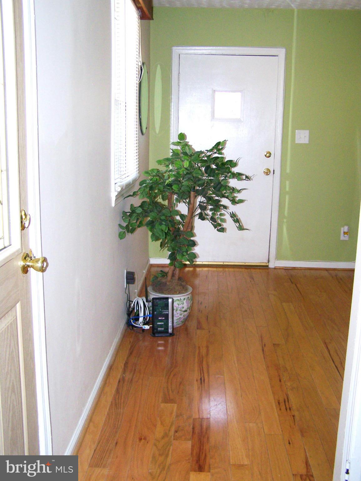 YORKSHIRE VILLAGE - Residential