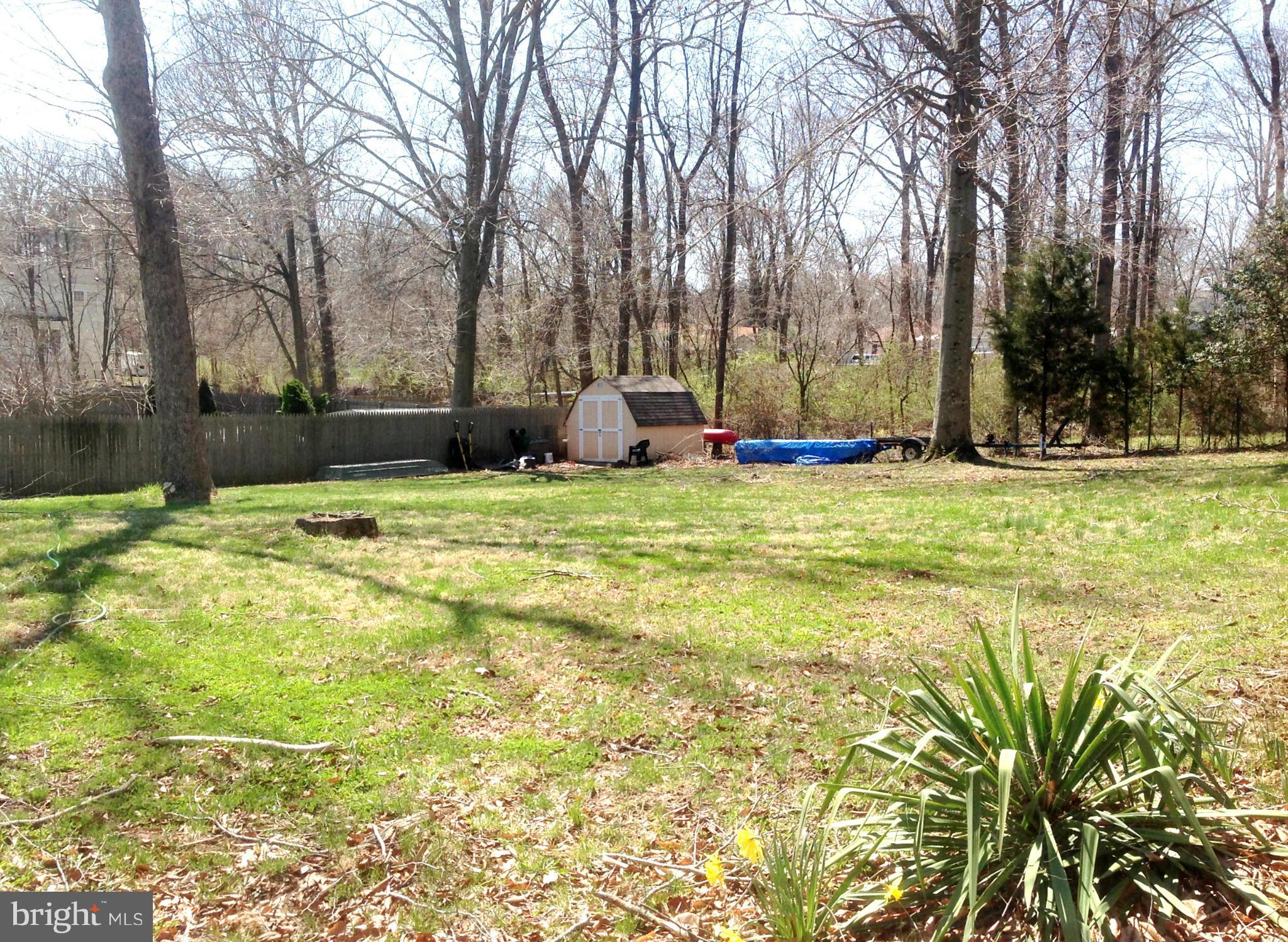 YORKSHIRE VILLAGE - Residential